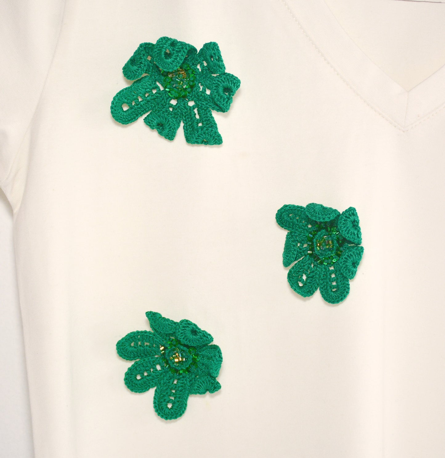 Embroidered T-Shirt Hojarasca