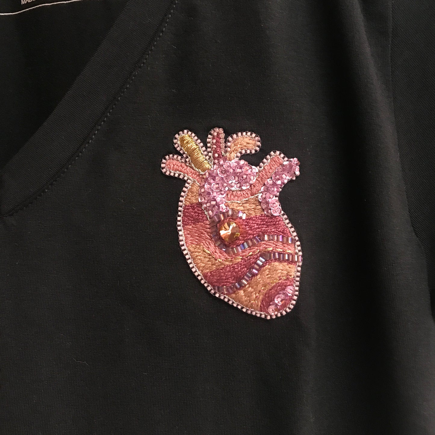 Embroidered T-Shirt Moyo L