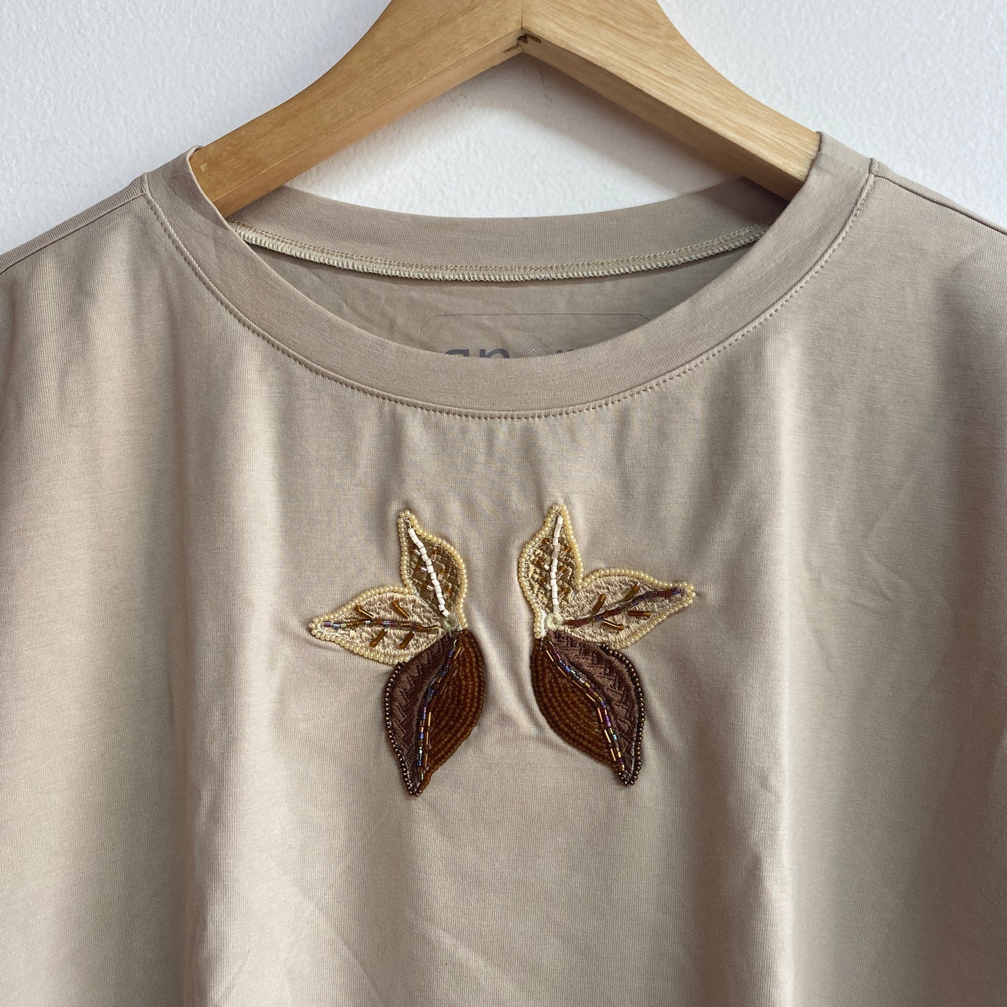 Embroidered T-Shirt Pinacea