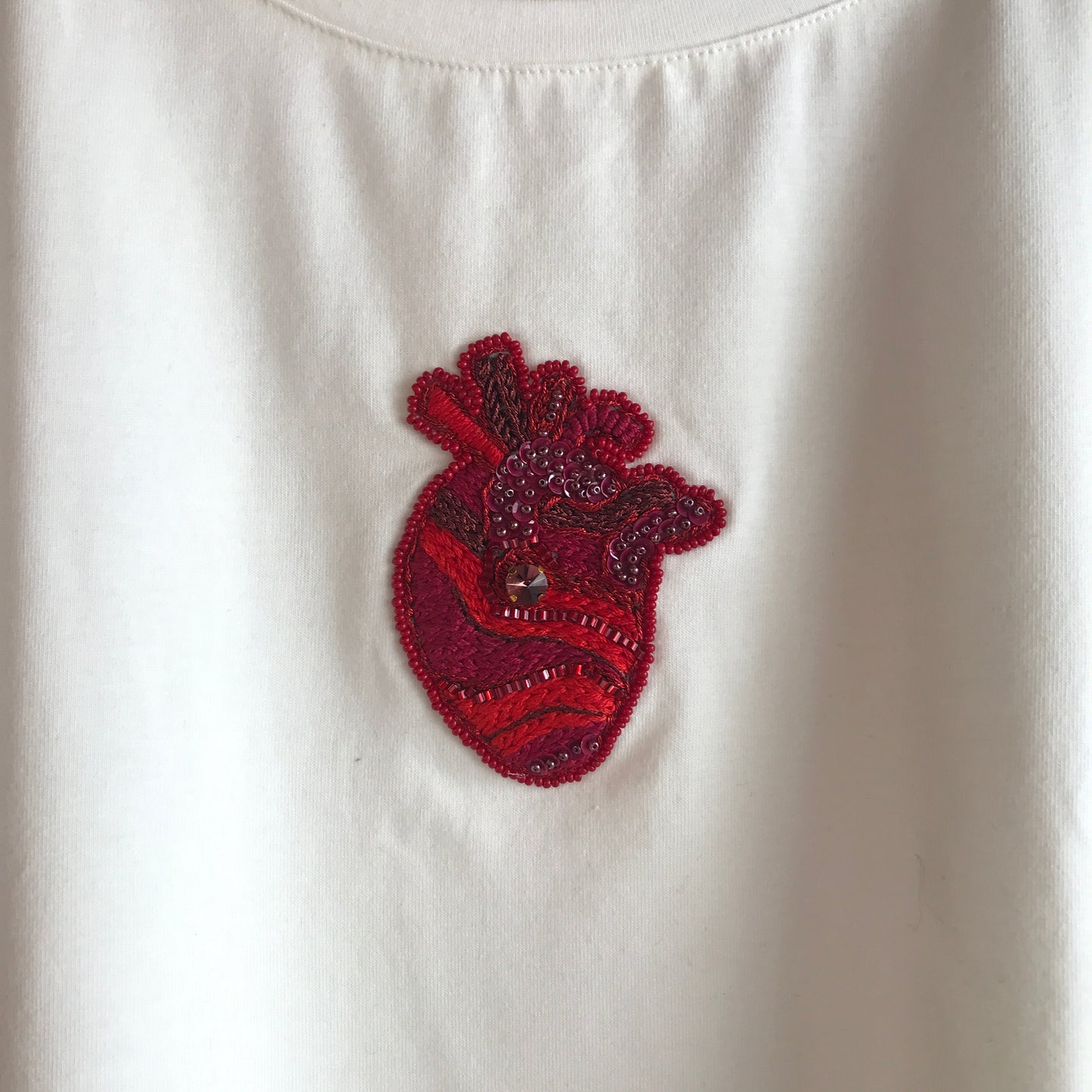 Embroidered T-Shirt Moyo L