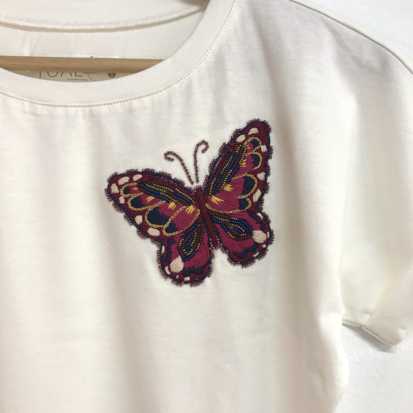 Embroidered T-Shirt Mariposa Reina