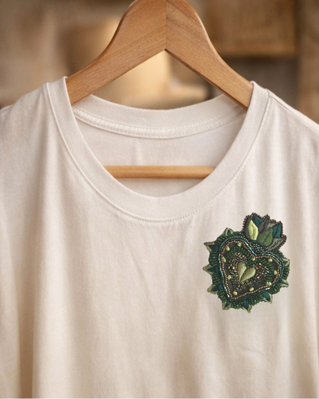 Embroidered T-Shirt Titlan