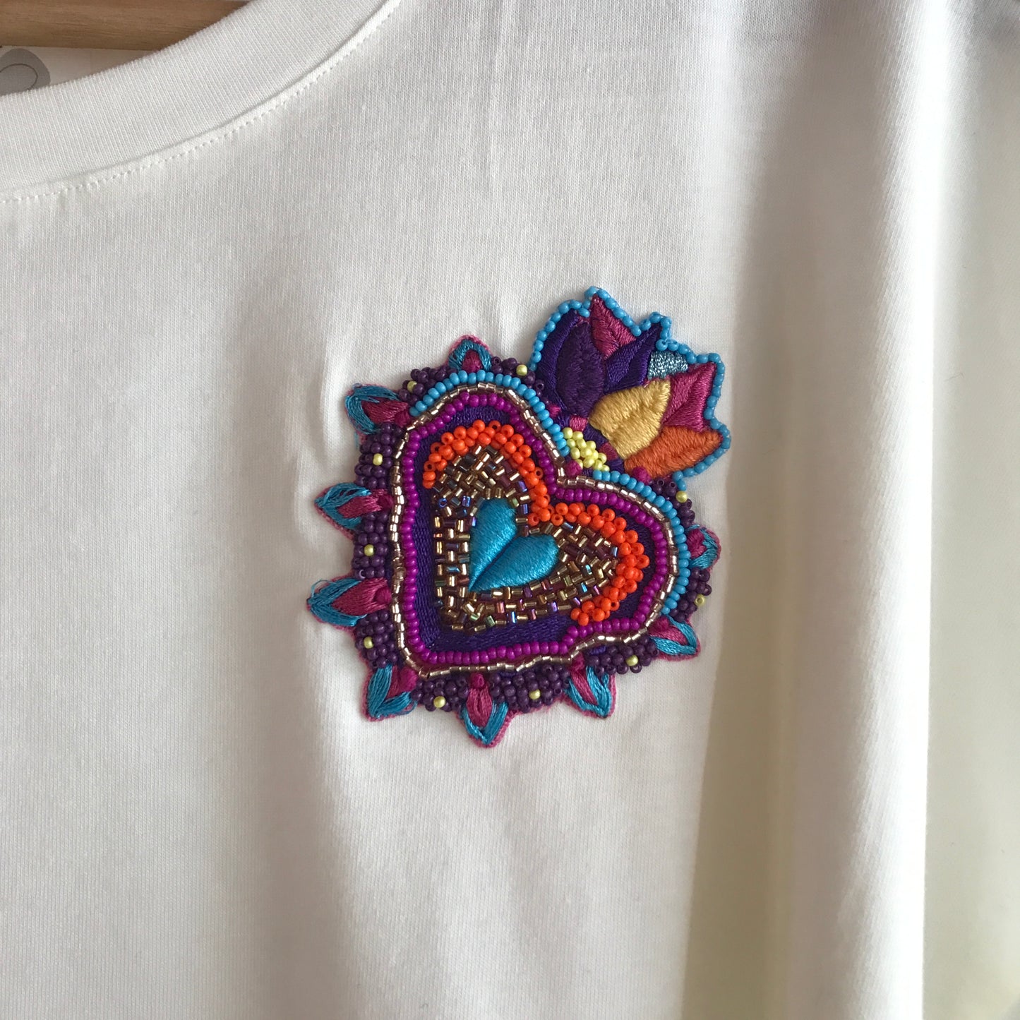Embroidered T-Shirt Titlan