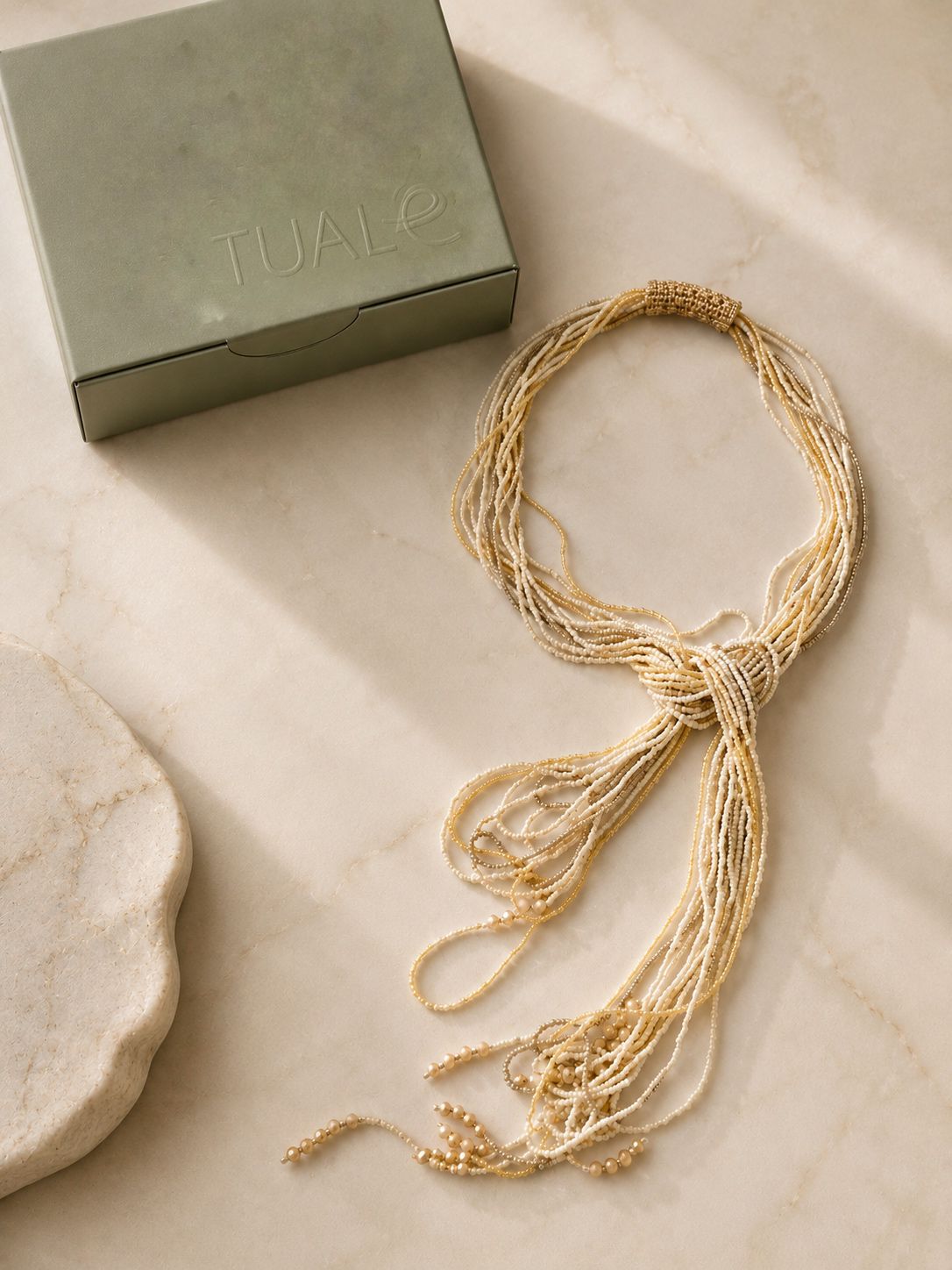 GLACE NECKLACE