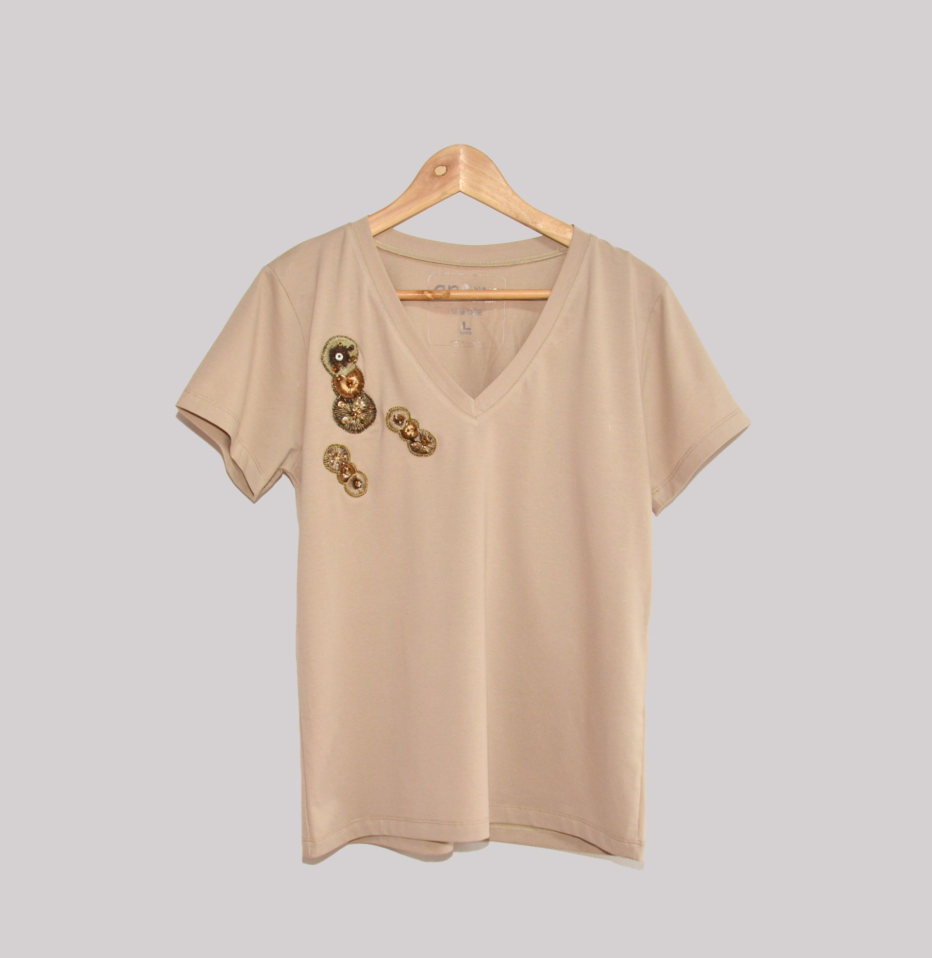 Embroidered T-Shirt Loto