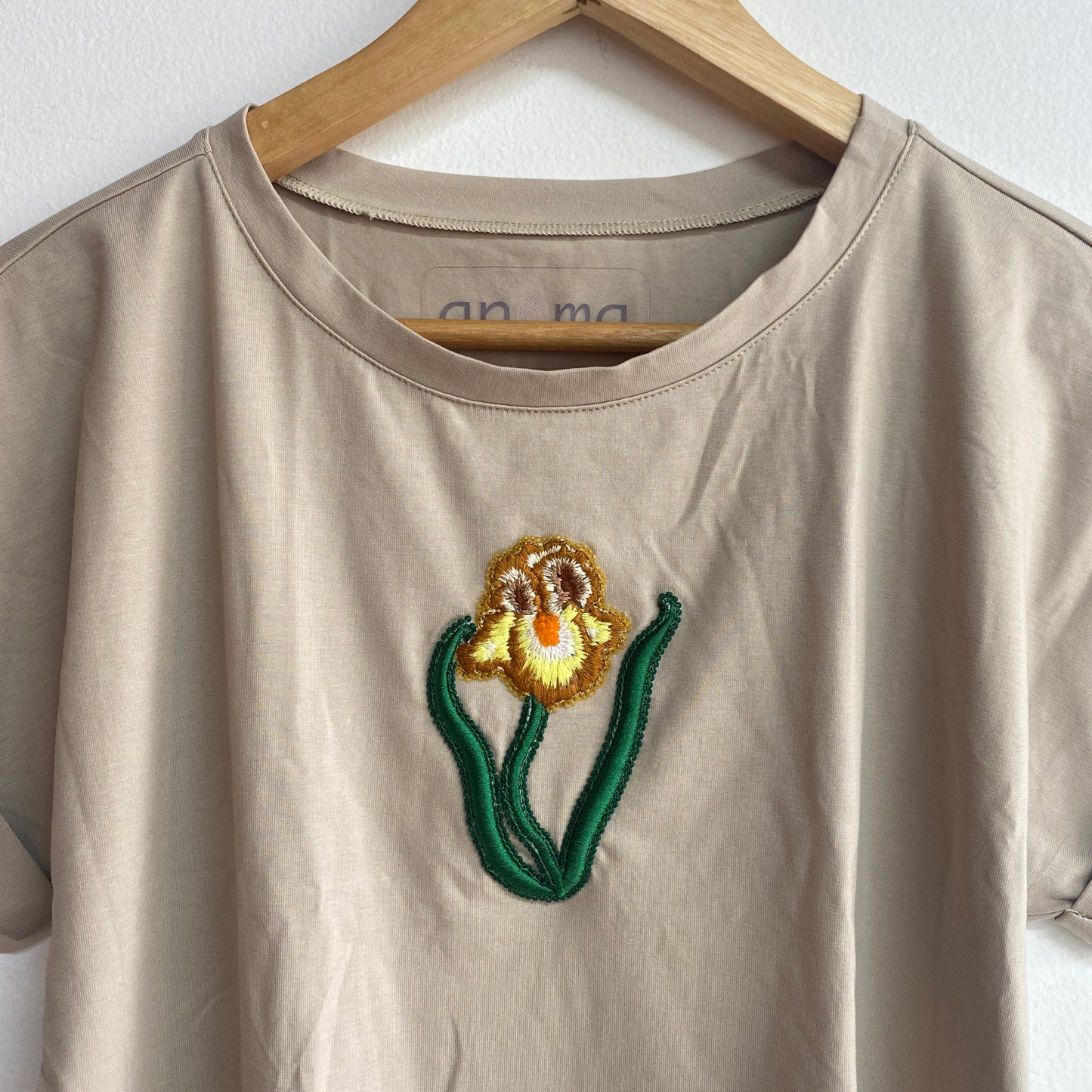 Embroidered T-Shirt Flora