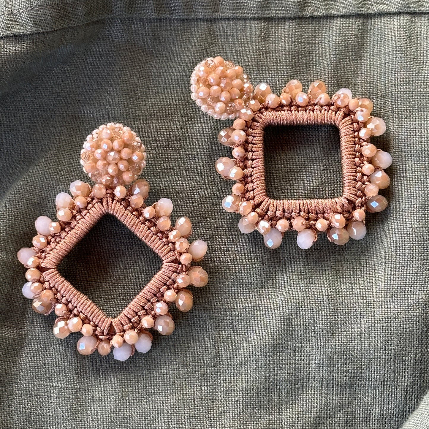 Legendaria Earrings