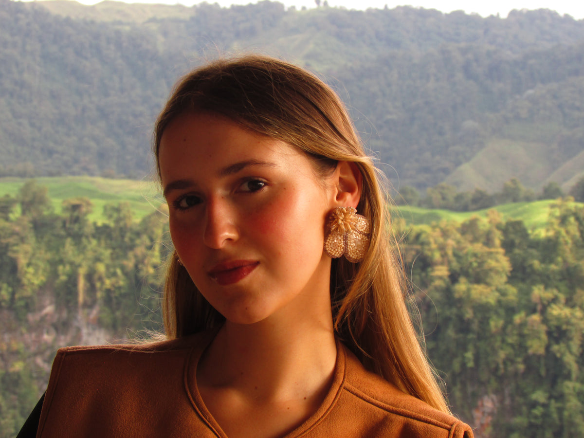 VANTA L EARRINGS