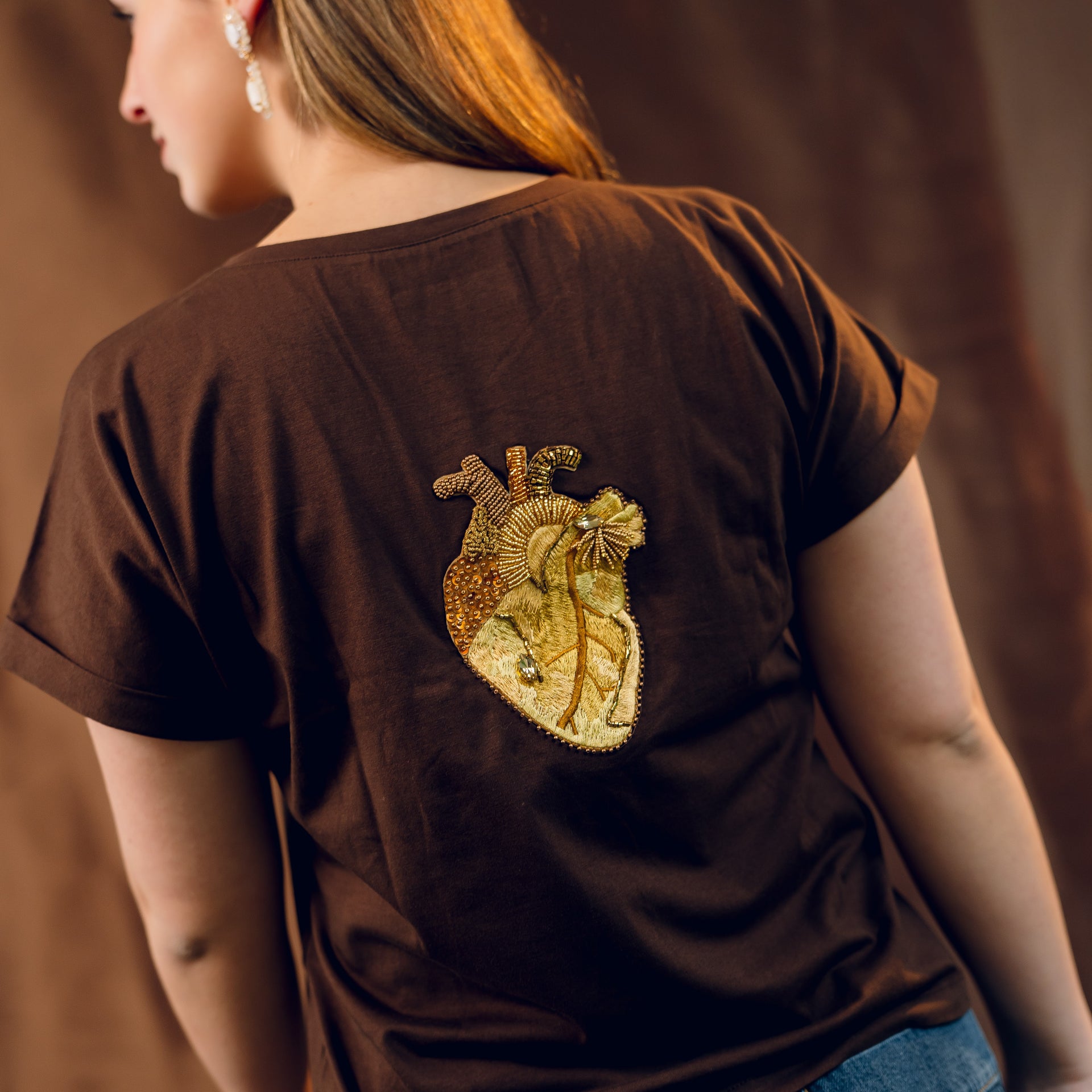 Embroidered T-Shirt Moyo XL